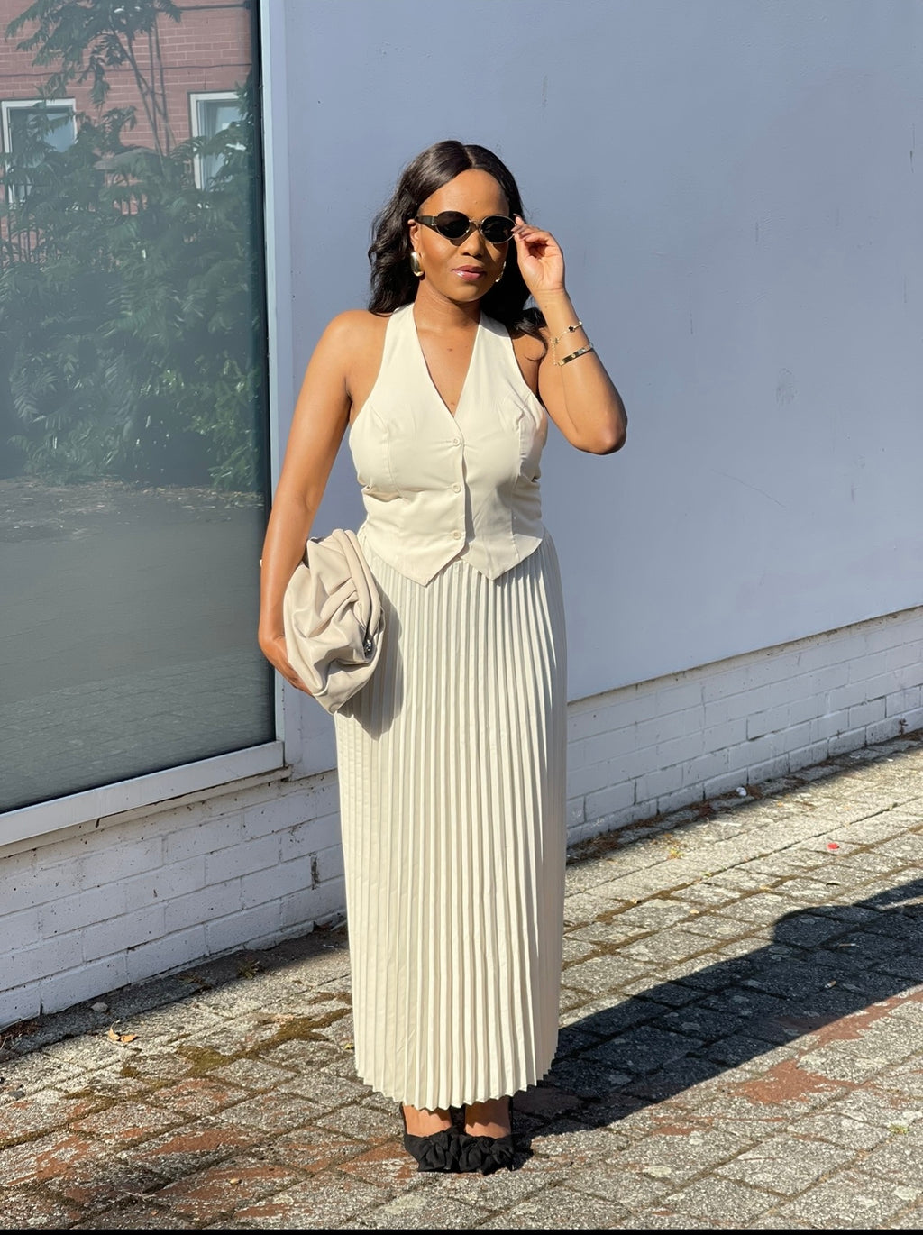 Halter-neck Single Breasted Design & Matching Skirt 2-Piece-Set
