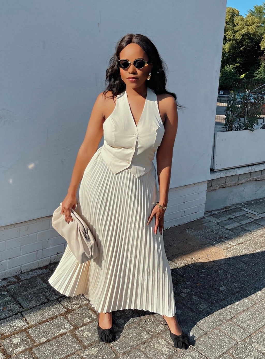 Halter-neck Single Breasted Design & Matching Skirt 2-Piece-Set