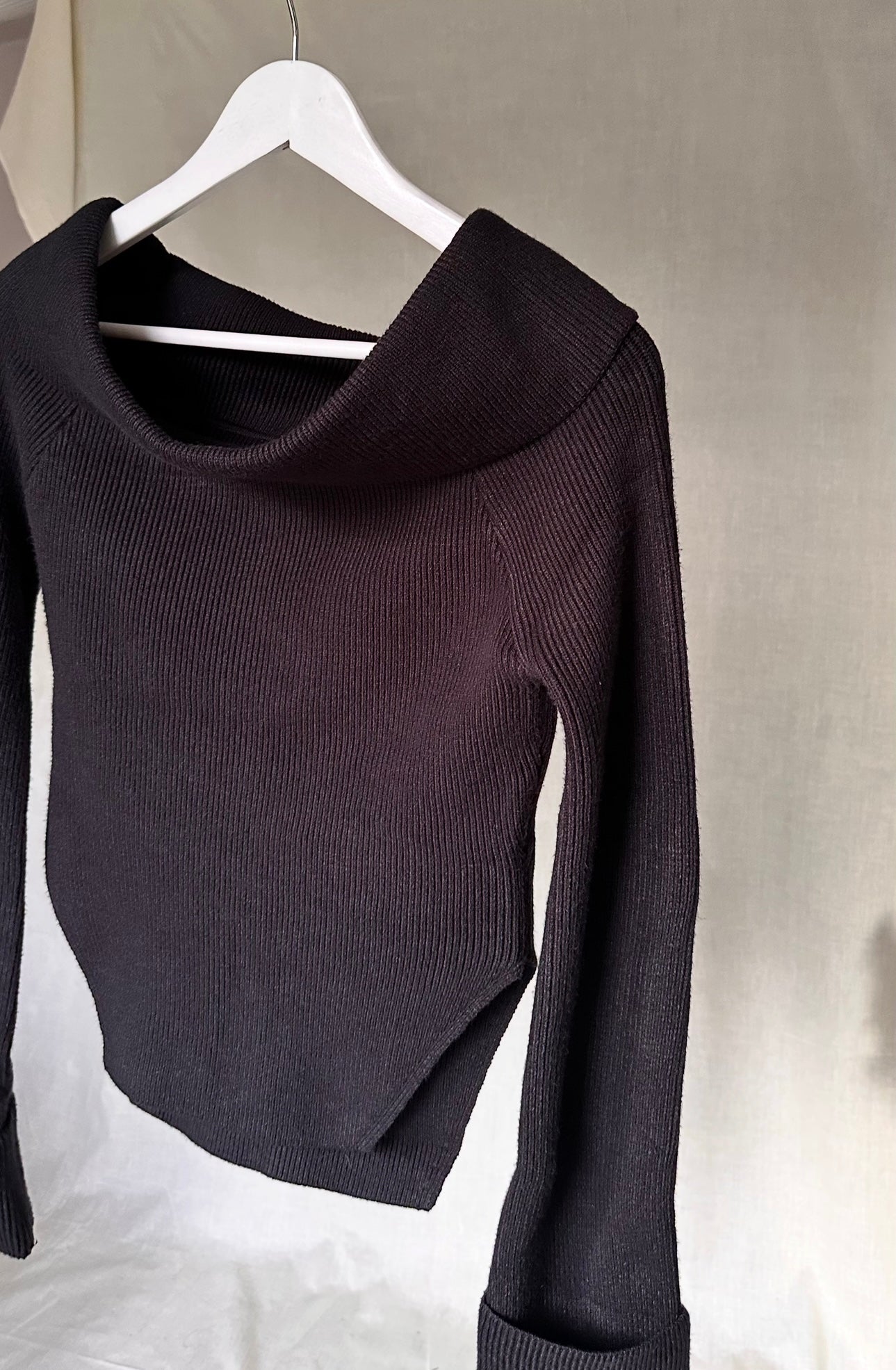 Ribbed Knit Off Shoulder Super Long Sleeves