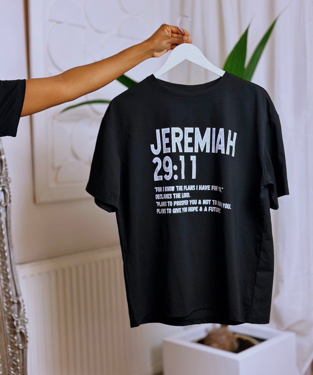 Black Scripture T-shirt UNISEX